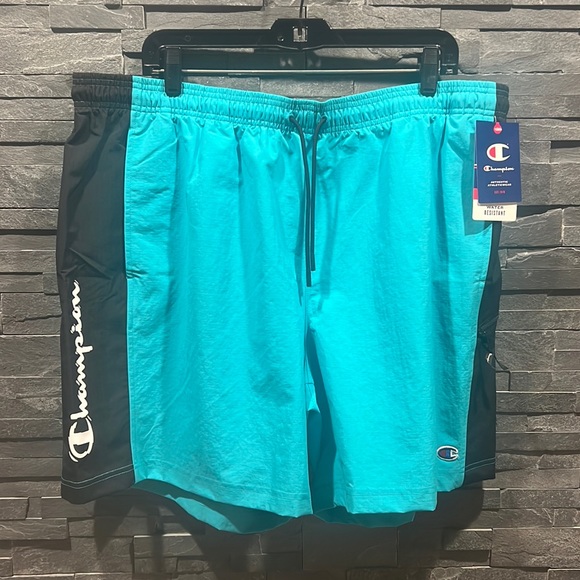 Champion Shorts - Picture 2 of 6